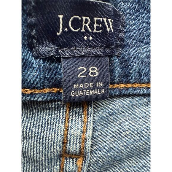 J. Crew Classic Stretch denim short in dark Pacific blue wash Size 28 - Picture 6 of 12